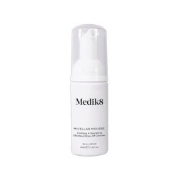 Mousse micelar Medik8 tamanho de viagem, 40 ml